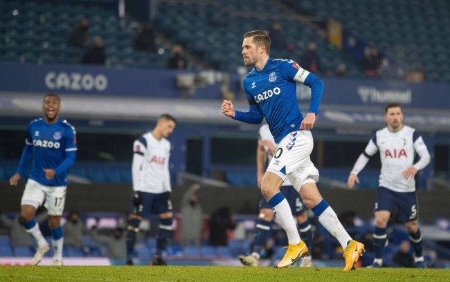 主要因为他 主要因为他