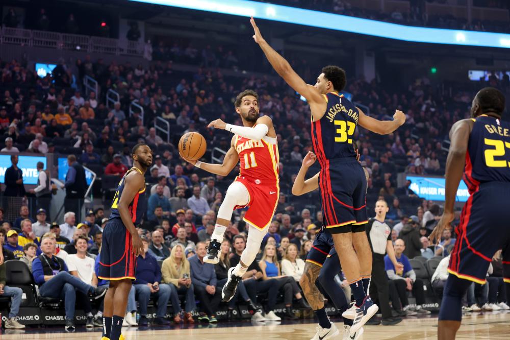 他不仅在前 他不仅在前